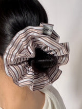 PETAL STRIPE SCRUNCH / BEIGE