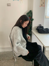 Kyuns Pocket Boucle Round Wool Knit