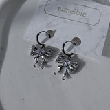 [IZNA ココ Piercing] メルティングリボンハギーズピアス - Silver Color