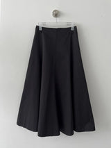 Close A-line Flare Long Skirt