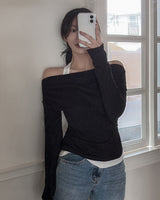 ロンゼルホルターネックTシャツ