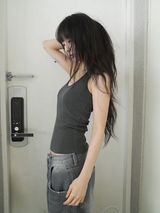 halter sleeveless