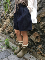 Cozy Nonfade Pintuck Back Banding Short Pants