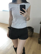 off-shoulder T-shirt (2 colors)