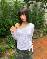 エビンリボンアンバランスレイヤードワンオフショルダー長袖Tシャツ
