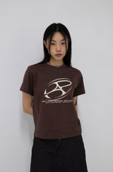Big Graphic Logo Crop Tee Brown