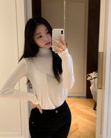 Naika タートルネックTシャツ