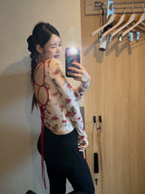 レッドローズマッシュバックレスストラップ長袖Tシャツ