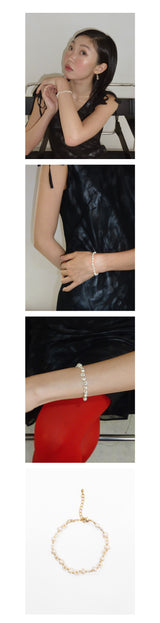 DAISY PEARL BRACELET