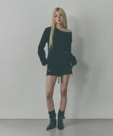 Button Off-Shoulder Long Sleeve [Black]