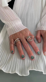 Silver Line N Line ring Set