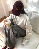 [ORIGINAL] Taeni Loose-Fit High-Neck Sweatshirt