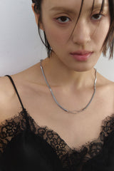 Rhombus line necklace