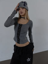 CROSS STUDDED BEANIE / MELANGE GRAY