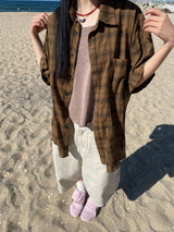 checkered short-sleeved shirt