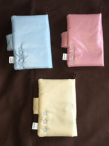 <Lucky Clover by the Ear> パスポートケース(3 color)