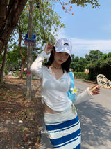 シルエットタイトロングスリーブドボタンtシャツ