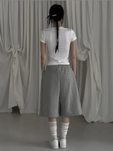 [mnem] pintuck logo bermuda shorts (gray)