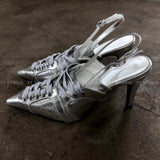 Sneakers point heels