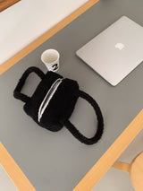 Handy pouch (furry black)