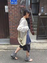 カタジーパンチングニットフードジップアップ