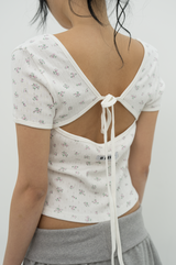 FLORAL BACK SLIT TEE _ IVORY