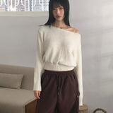 Zar off-shoulder lip neck loose fit semi-cropped knitwear