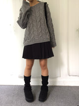 Pudding off-shoulder knit