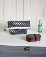 cozy lunch bag - black dot