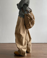 Volume Rivet Cotton Pants