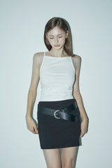 Square neck sleeveless_white