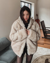 Blurry pattern hooded fur jumper