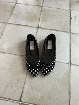 Dot flat