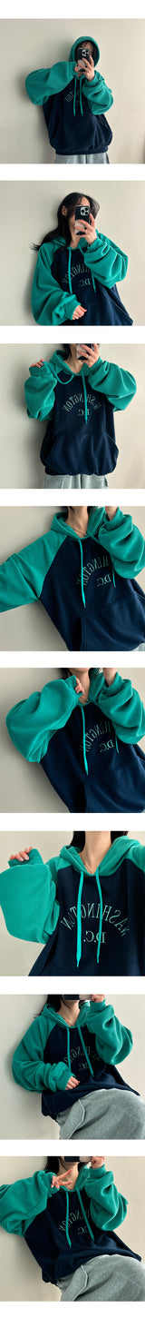 Males fleece raglan colored hoodie