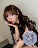 ルナ ブロッサム ハギーズ ピアス - Silver color