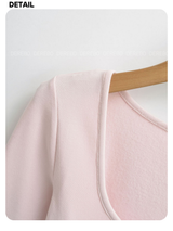 deep wide-neck slim long-sleeved knit shirt