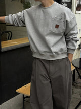 Double pocket patch cropped sweatshirt