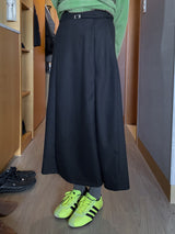 BUCKLE ZIP SKIRT
