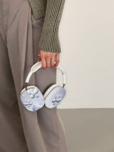 airpods max case 05. NARA