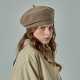 VA Curved Oval Metal Blended Beret  / Mocha Brown