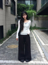 ヌキ ボタン フェミニン ロングスリーブ Tシャツ