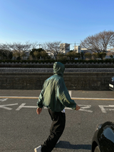 バイリンクルフーディドウィンドブレーカー