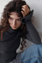 SOFT POSE TEE - CHARCOAL