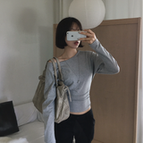 キシュ ラグラン スリムフィット ルーシュド ロングスリーブ Tシャツ ウィズ シンチド ウエスト