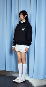 Women's エッセンシャルクロップフーディー - ブラック