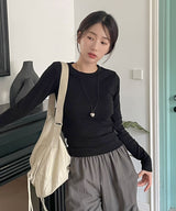 スリムフィットレギュラーロングスリーブTシャツ