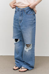 Pose Damage Denim