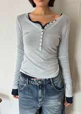 BUTTON SILHOUETTE TEE