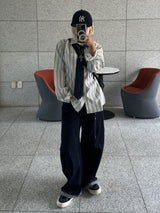  Curved stitch denim pants