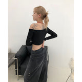ワンオフショルダーTシャツ